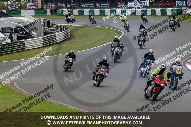 Vintage motorcycle club;eventdigitalimages;mallory park;mallory park trackday photographs;no limits trackdays;peter wileman photography;trackday digital images;trackday photos;vmcc festival 1000 bikes photographs